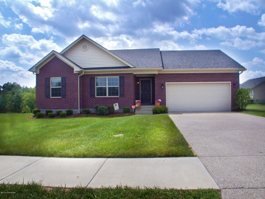 112 Gentry Crossings Blvd, Mount Washington, KY 40047 - photo 1