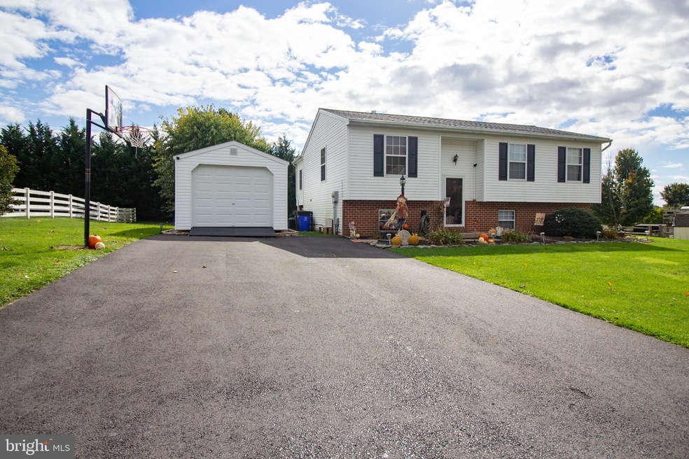87 Cypress Point Rd, Felton, PA 17322 - photo 1