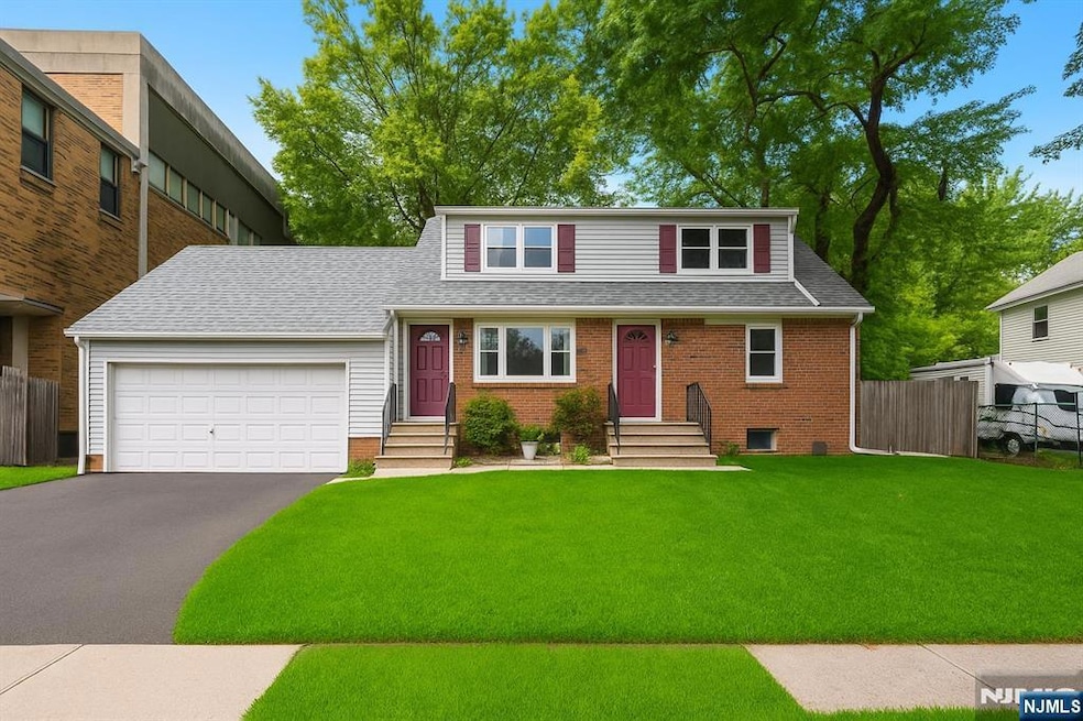 55 Morris St, East Orange, NJ 07017 - photo 1