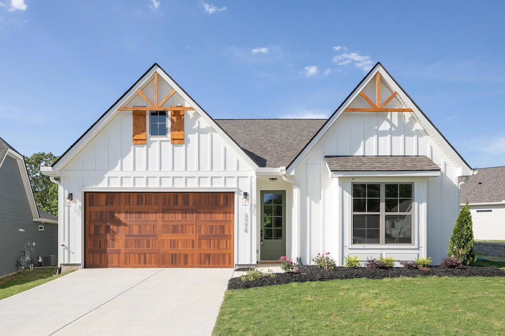 586 Nature Trail, Soddy-Daisy, TN 37379 - photo 1