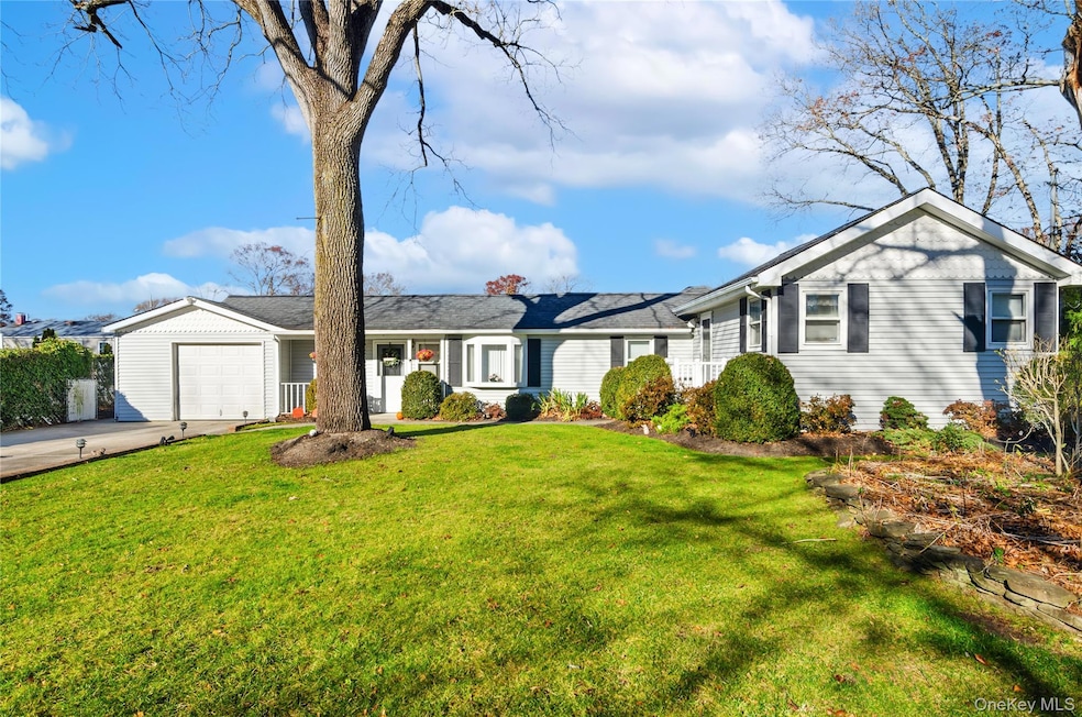 25 45th St, Islip, NY 11751 - photo 1