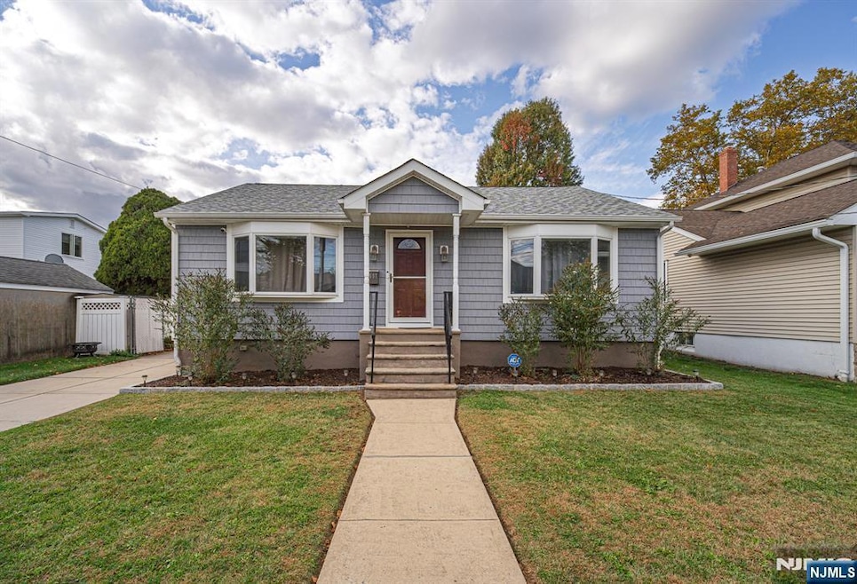 697 1st St, Secaucus, NJ 07094 - photo 1