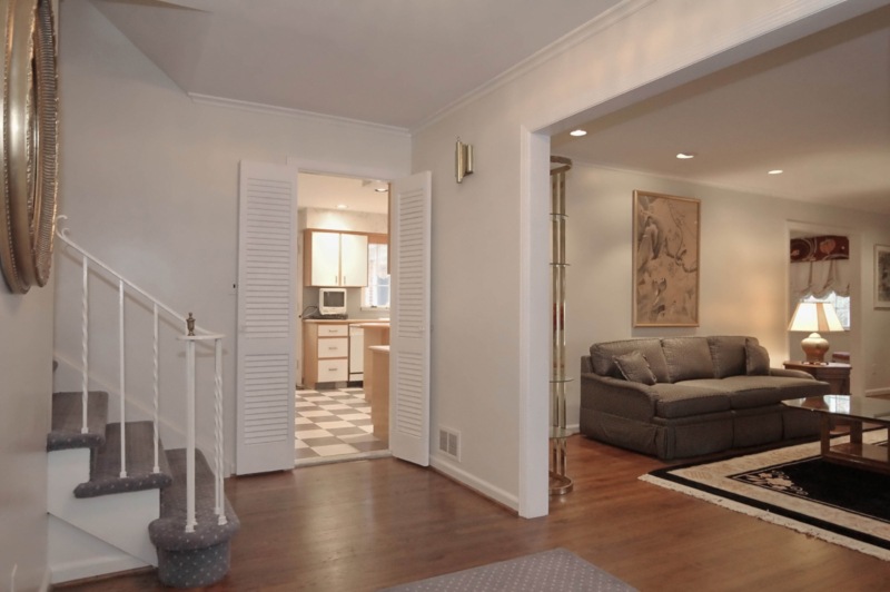 72 Westview Rd, Short Hills, NJ 07078 - photo 1