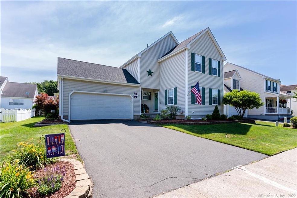 84 Rolling Green, Middletown, CT 06457 - photo 1