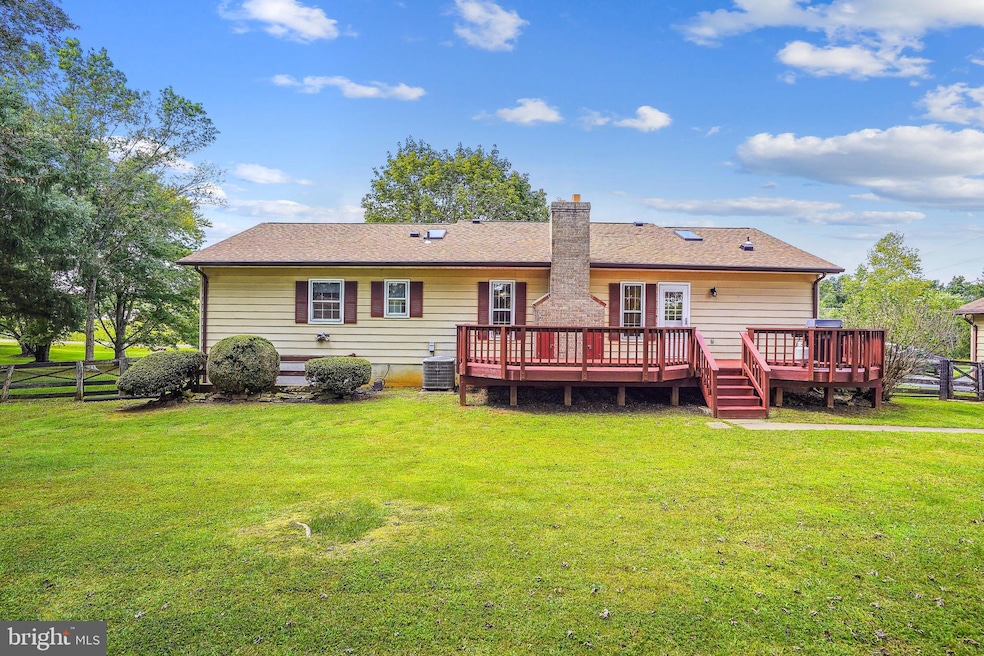 9521 Auburn Rd, Nokesville, VA 20181 - photo 1