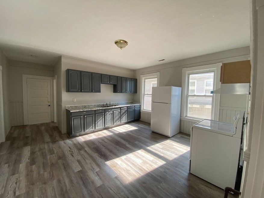 59 Vernon St unit 3, Worcester, MA 01610 - photo 1