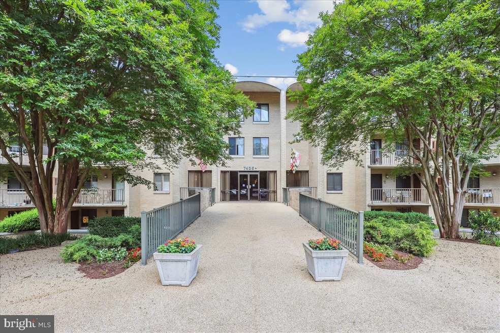 7425 Democracy Blvd unit 305, Bethesda, MD 20817 - photo 1
