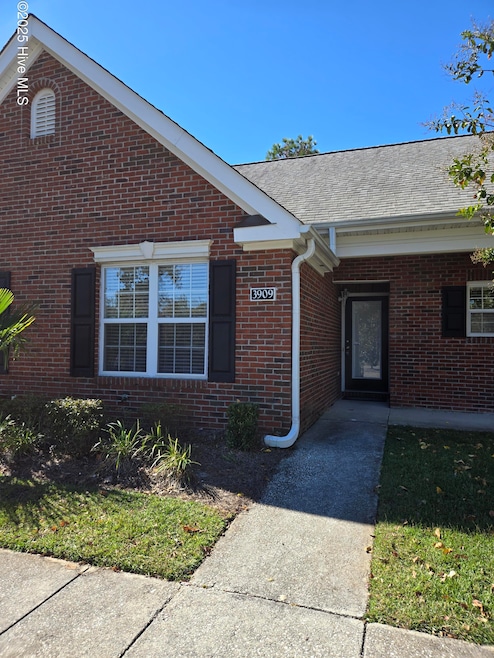 For Rent $1,600/month