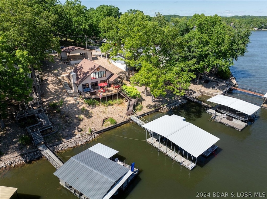 Located on the 10 mm of Frankie & Louie's Cove, th