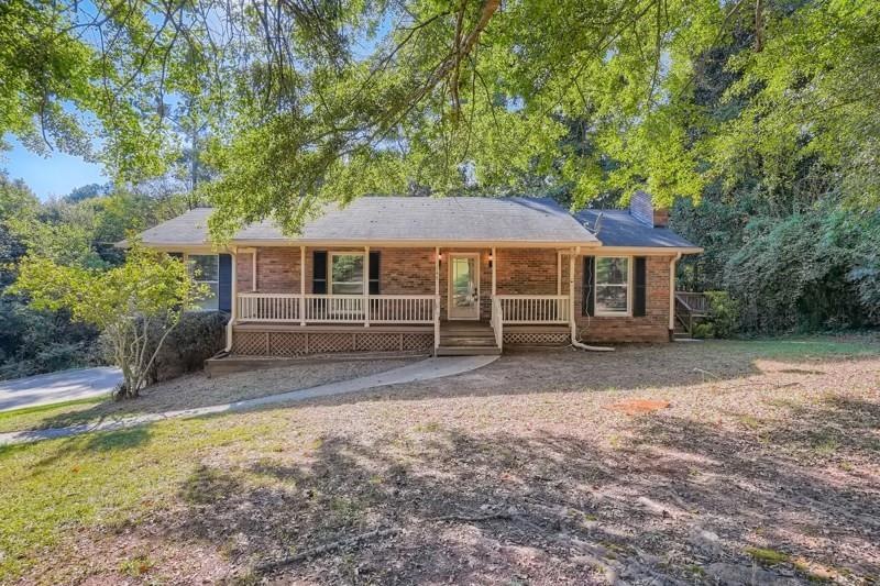 148 Chickasaw Run, Woodstock, GA 30188 - photo 1