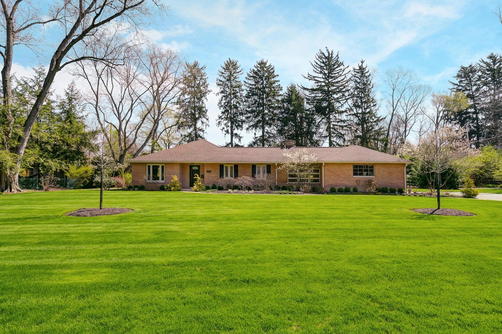 Welcome home to 6160 Olentangy Blvd!