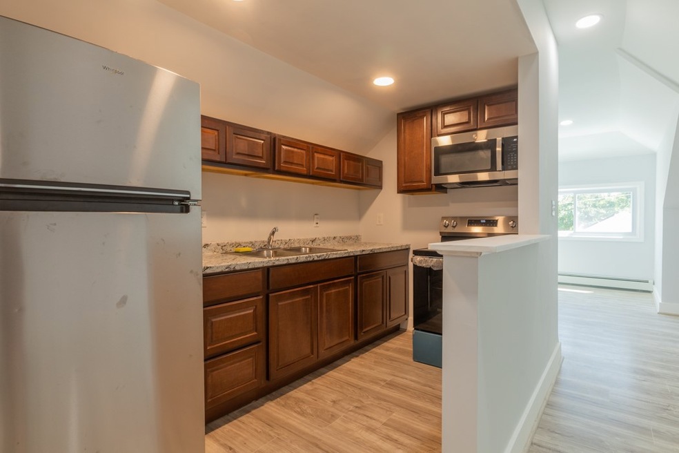 23 Boutwell St, Pawtucket, RI 02860 - photo 1