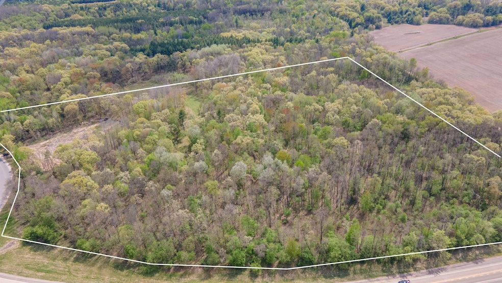 Under Contract $160,000 • Co-Listing Agent