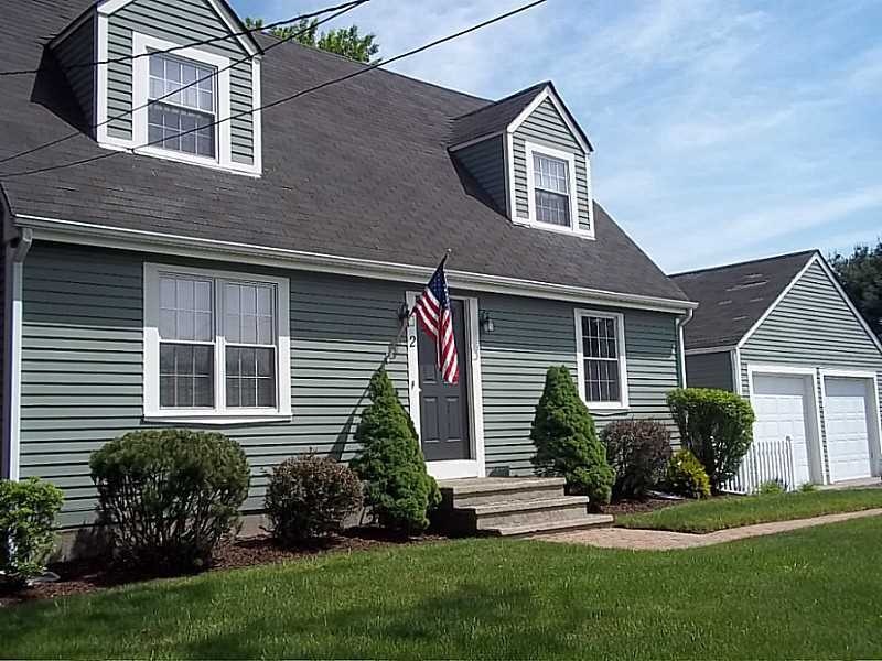 2 Greenfield Rd, Cumberland, RI 02864 - photo 1