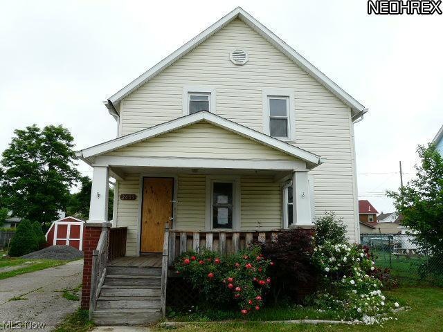 2409 E 33rd St, Lorain, OH 44055 - photo 1
