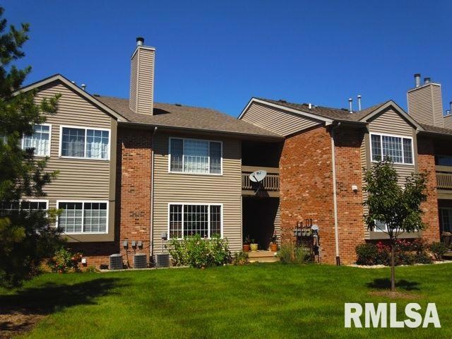4511 N Thornhill Dr unit 204C, Peoria, IL 61615 - photo 1