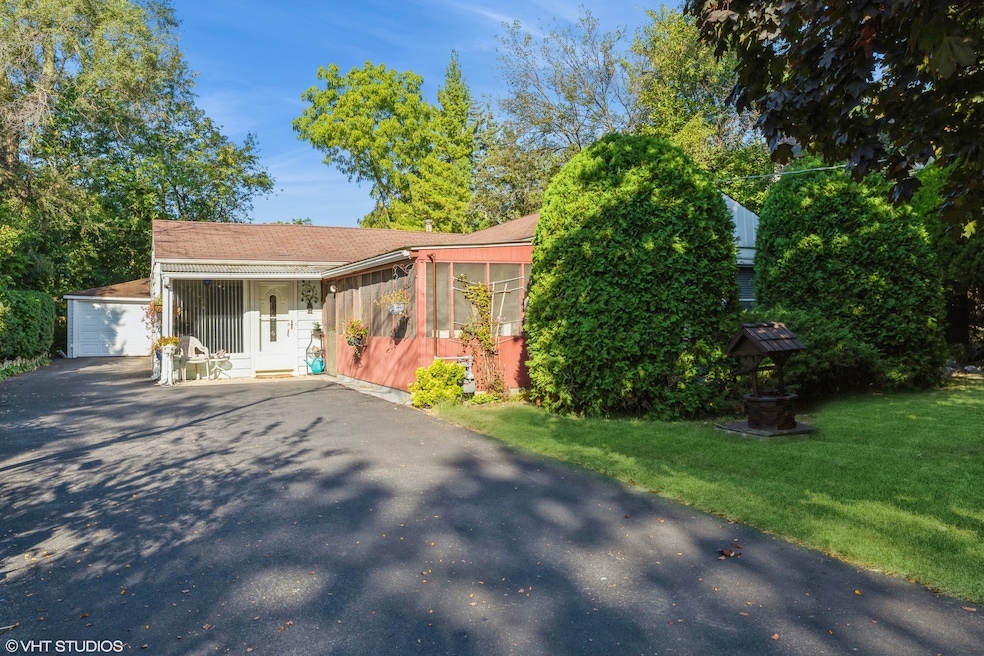 1834 Monroe Ave, Glenview, IL 60025 - photo 1