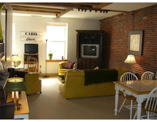 100 Fulton St unit 2W, Boston, MA 02109 - photo 1