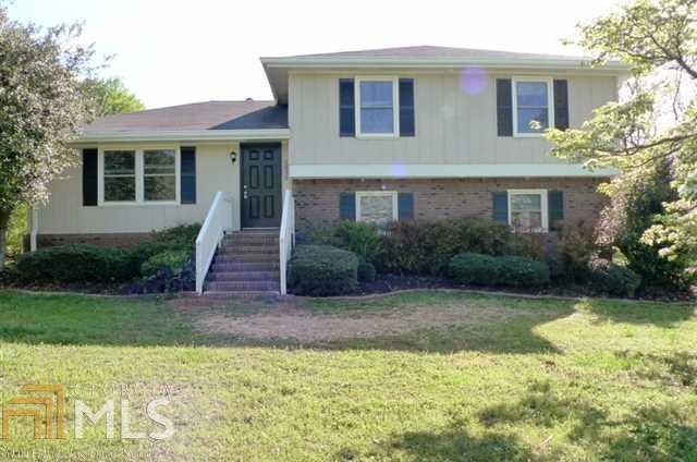 2659 Majestic Cir, Dacula, GA 30019 - photo 1