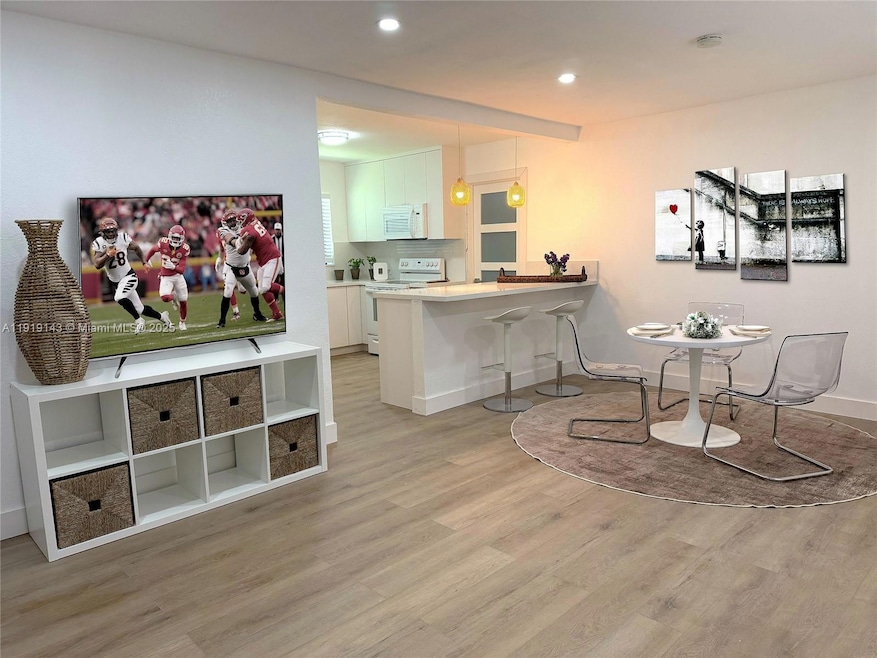 6250 SW 58th Place unit 1, South Miami, FL 33143 - photo 1