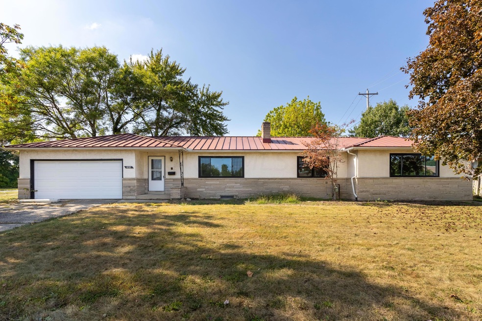 1097 Binns Blvd, Columbus, OH 43204 - photo 1