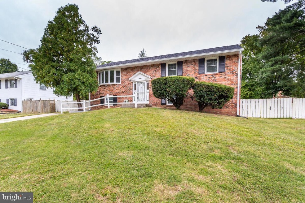 406 Millwoof Dr, Capitol Heights, MD 20743 - photo 1