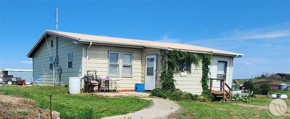 405 Garfield Blvd, Jordan, MT 59337 - photo 1