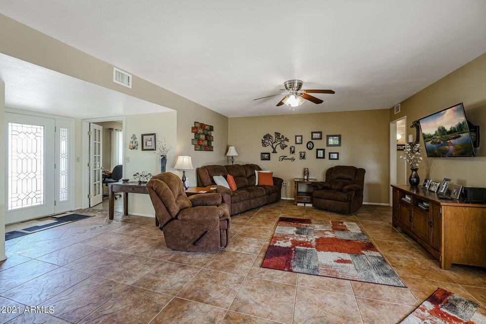 10209 W Caron Dr, Sun City, AZ 85351 - photo 1