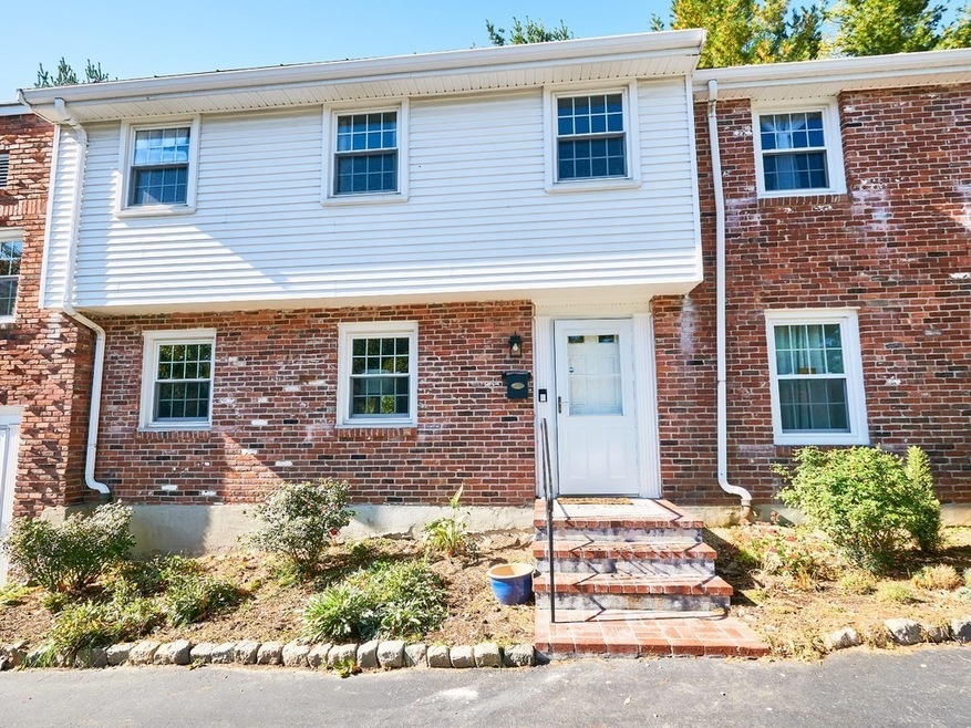 719 Hammond St, Chestnut Hill, MA 02467 - photo 1