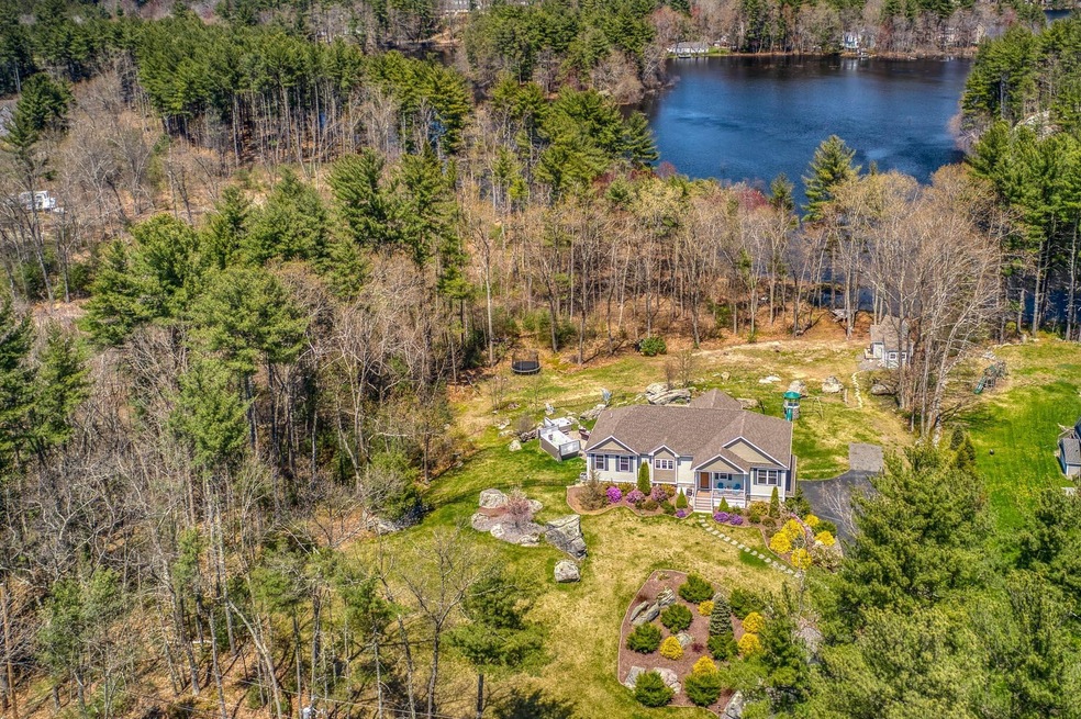 11 Moeckel Rd, Windham, NH 03087 - photo 1