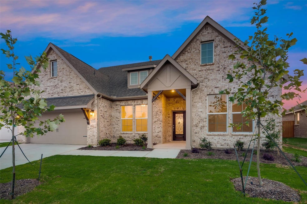 1608 Somerset Ln, Weatherford, TX 76087 - photo 1