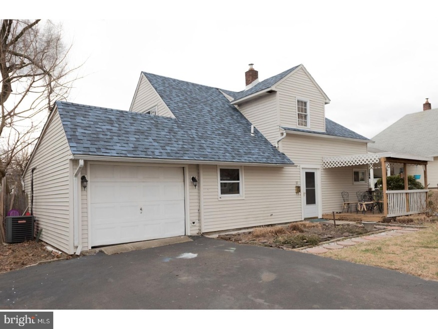37 Azalea Ln, Levittown, PA 19055 - photo 1