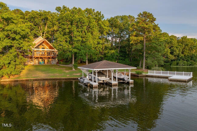 Sold $1,099,000