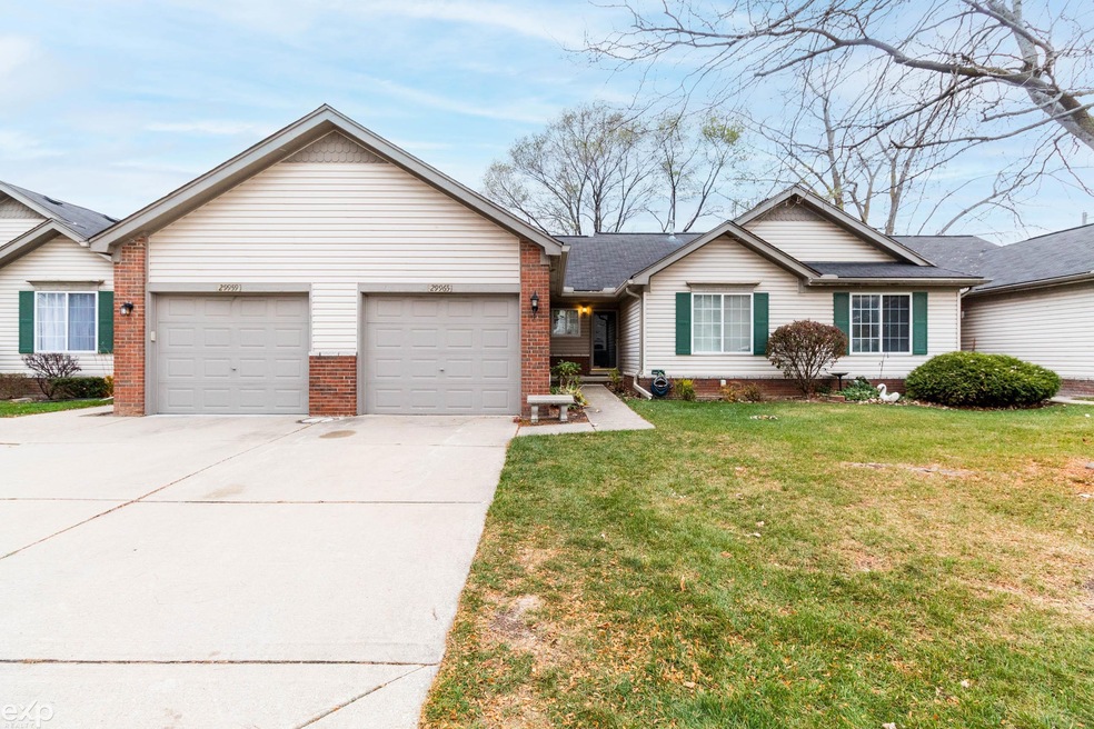 29965 Kenwood Ct unit 2, Roseville, MI 48066 - photo 1