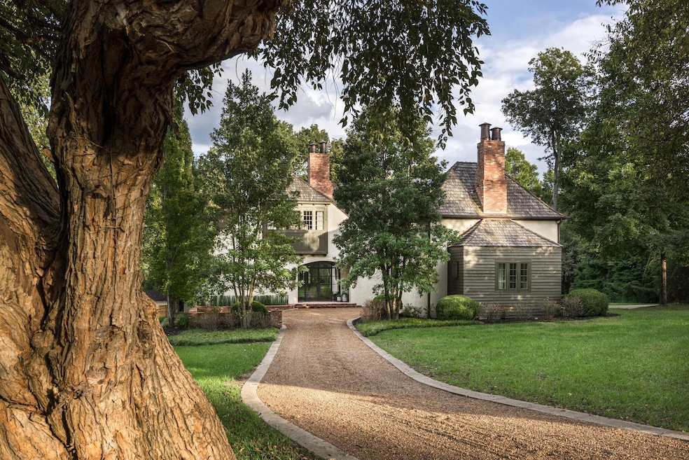 For Sale $6,300,000 • Co-Listing Agent