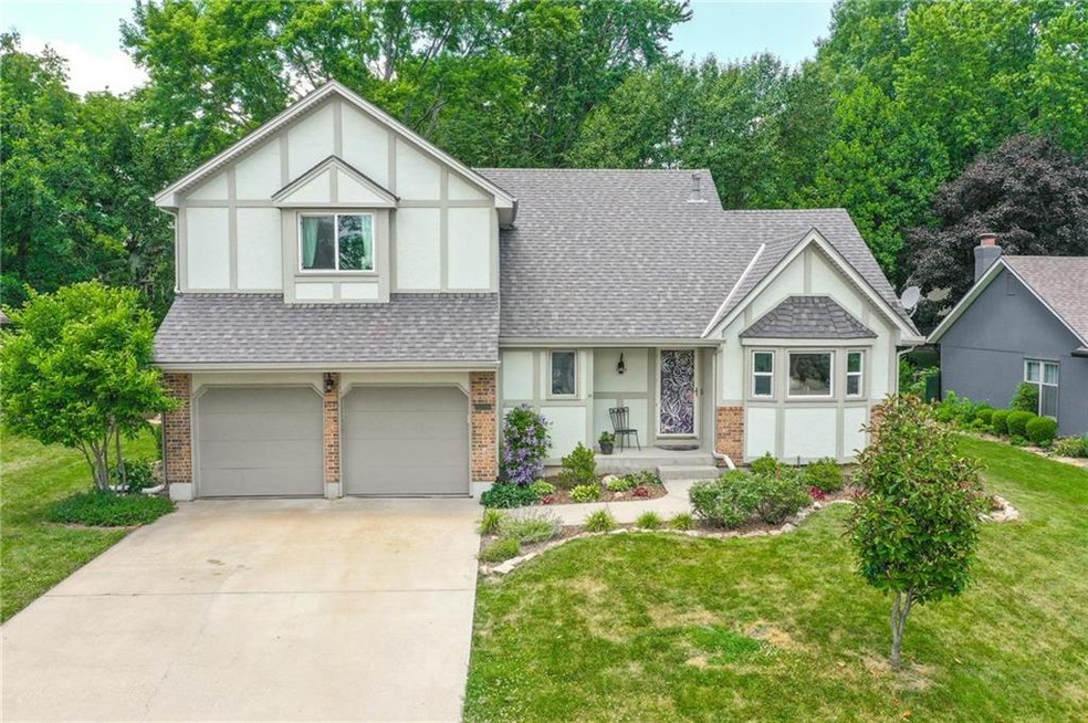 6400 Alden St, Shawnee, KS 66216 - photo 1