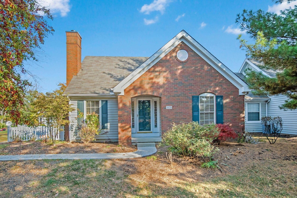 3678 Lakestone Cir, Hilliard, OH 43026 - photo 1