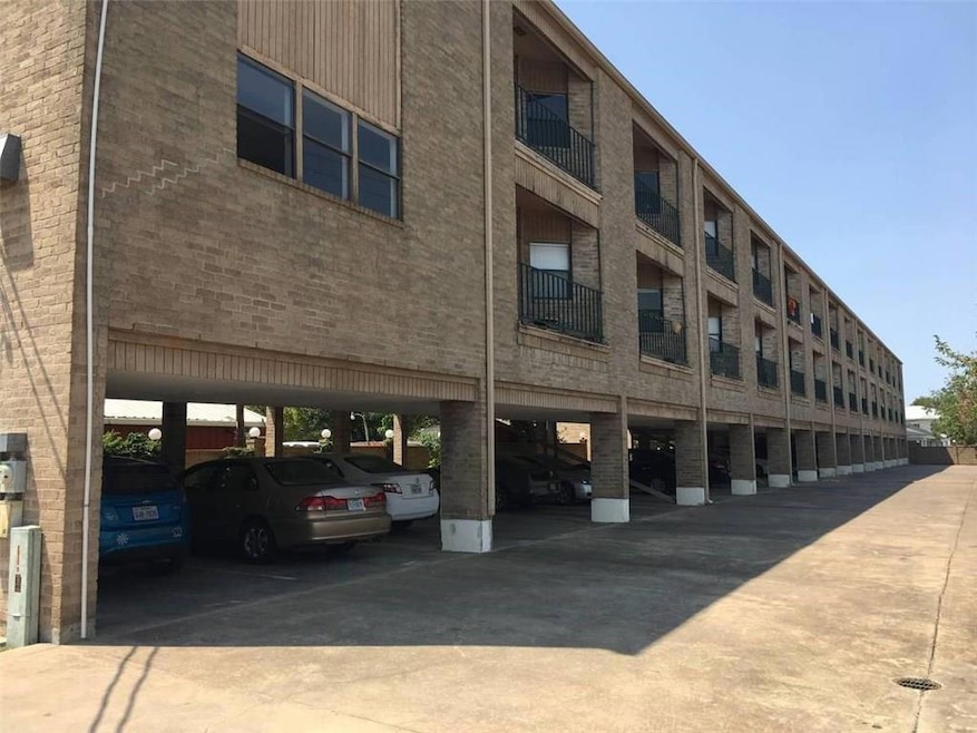 3316 Guadalupe St unit 214, Austin, TX 78705 - photo 1