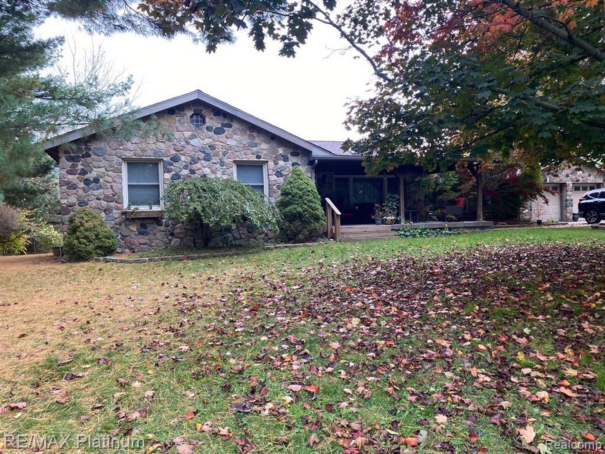 Welcome to 1880 Tooley Rd