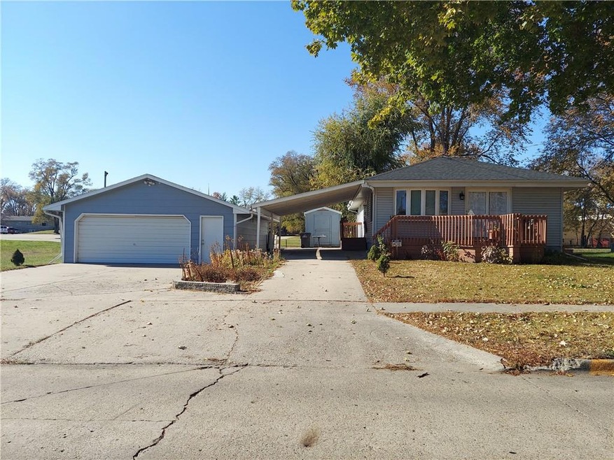 1502 E 26th St, Des Moines, IA 50317 - photo 1