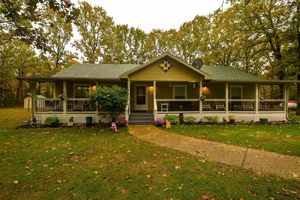 24900 Englewood Ln, Lebanon, MO 65536 - photo 1