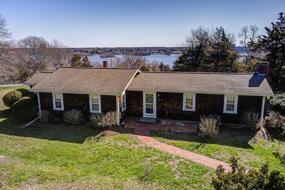 1484 Drift Rd, Westport, MA 02790 - photo 1