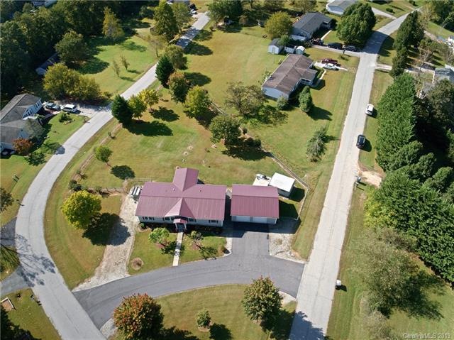 12 Bittersweet Dr, Hendersonville, NC 28792 - photo 1