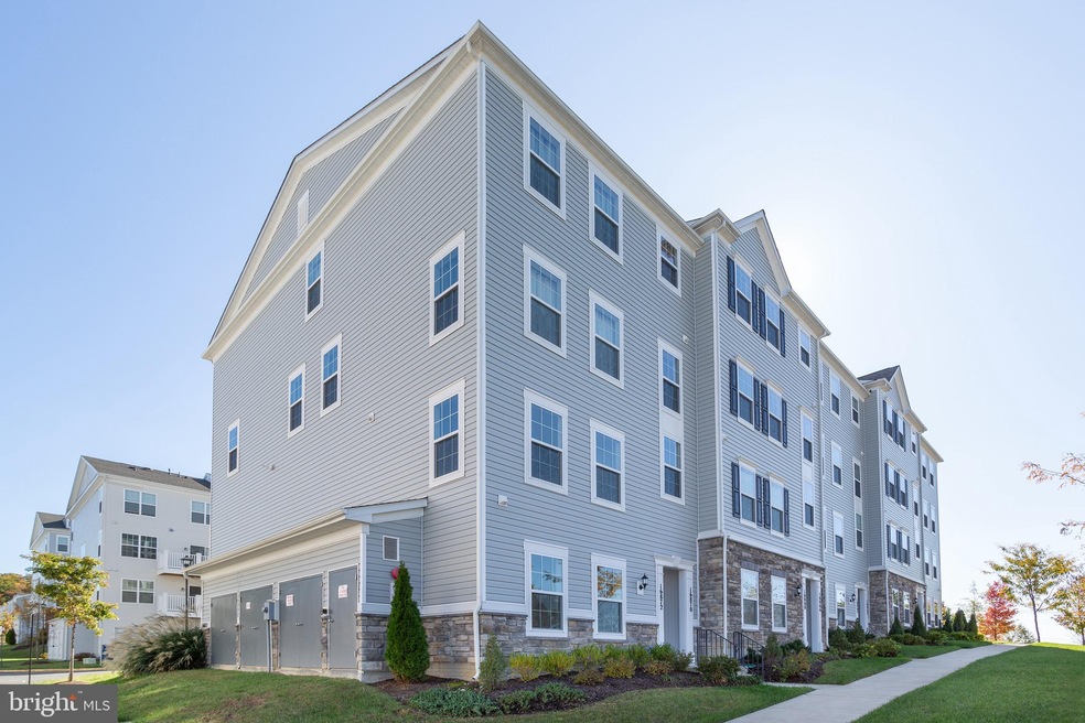 16872 Porters Inn Dr unit 41, Dumfries, VA 22026 - photo 1