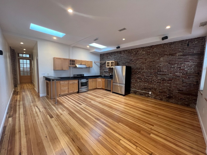 2 Prince St unit 4, Boston, MA 02113 - photo 1