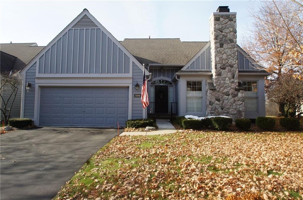 2248 Sudbury Way, Bloomfield Hills, MI 48304 - photo 1