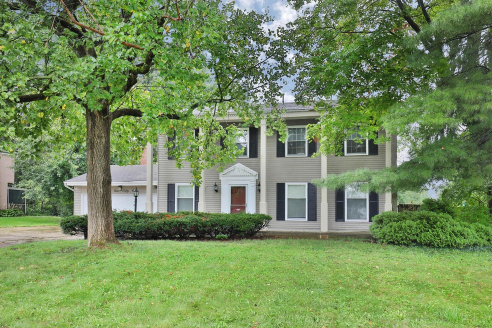 5951 Effingham Rd, Columbus, OH 43213 - photo 1