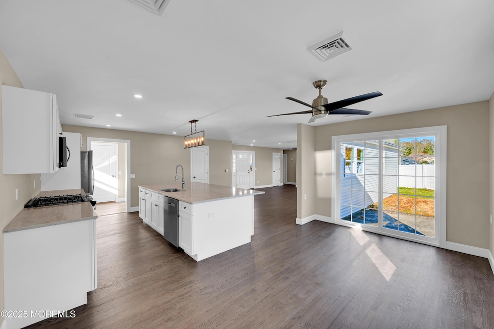 For Sale $525,000 • Co-Listing Agent