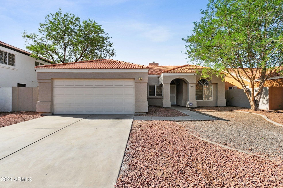 1-web-or-mls-8613-w-edgemont-ave