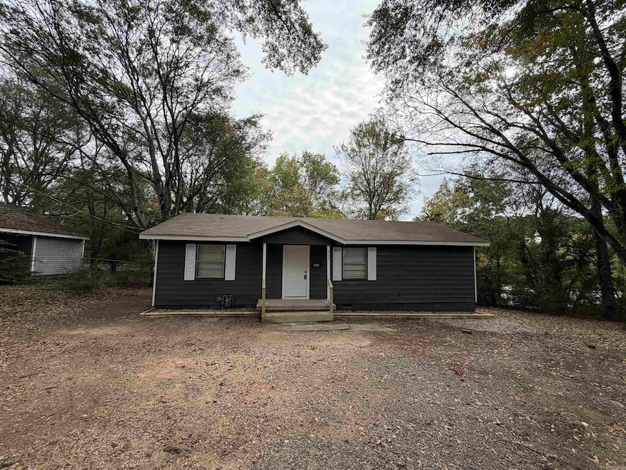 809 Palmer Ave, Benton, AR 72019 - photo 1